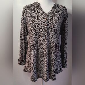 CB established 1962 Womens  Blouse Size Medium 3/4 Sleeves with 4 Button down